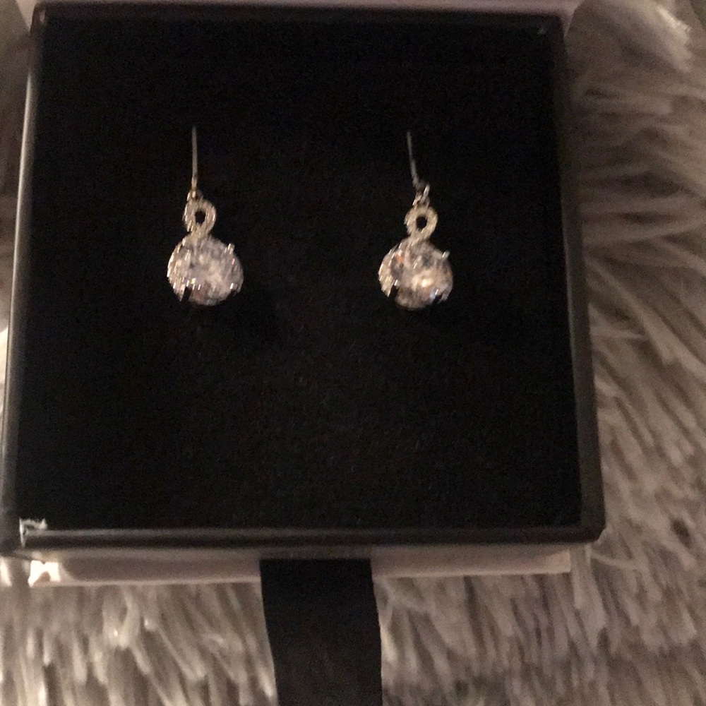 18K White gold plated drop earrings